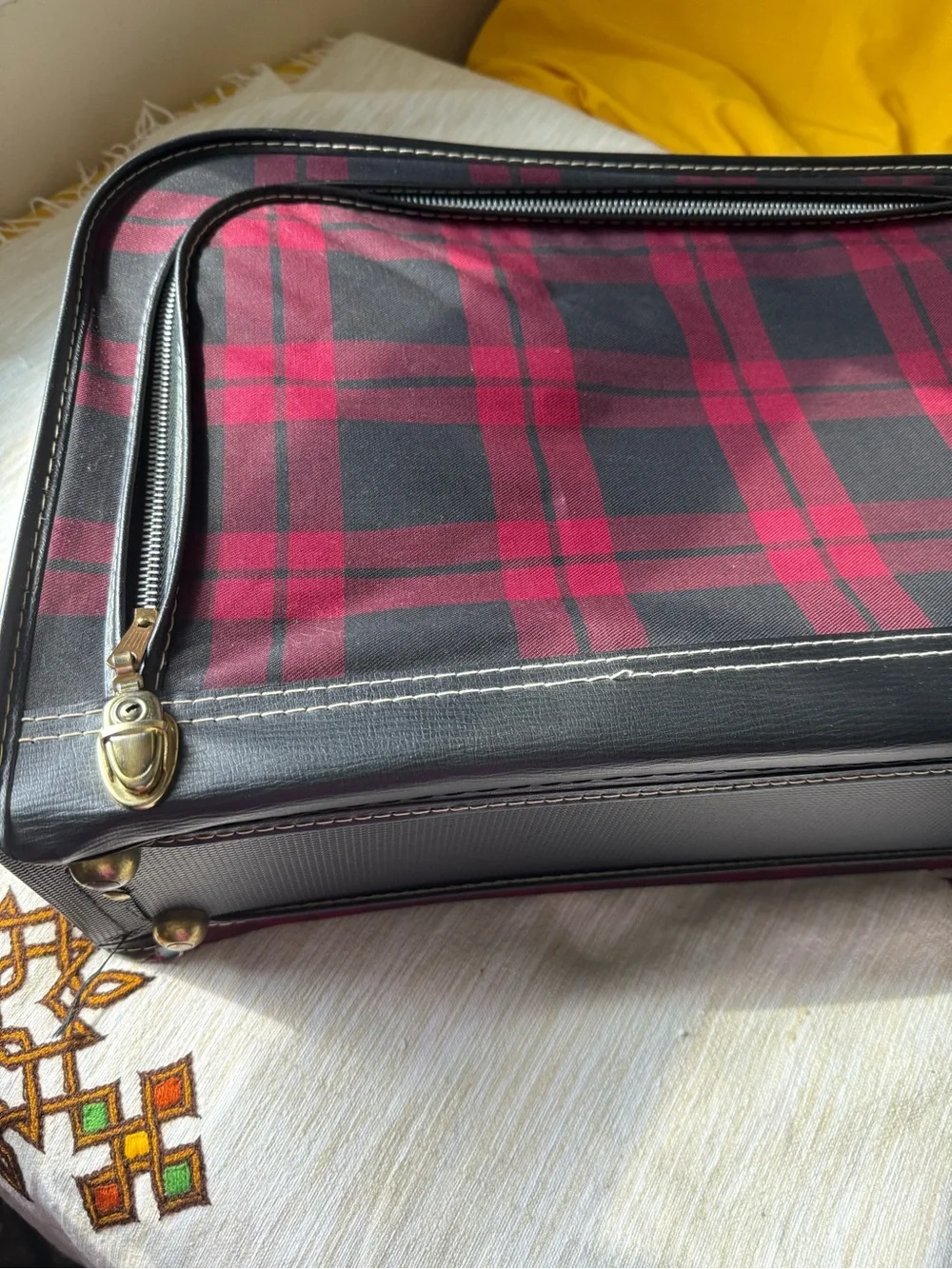 Red and Black Plaid vintage small suitcase Vinyl 70’s Bag camp core